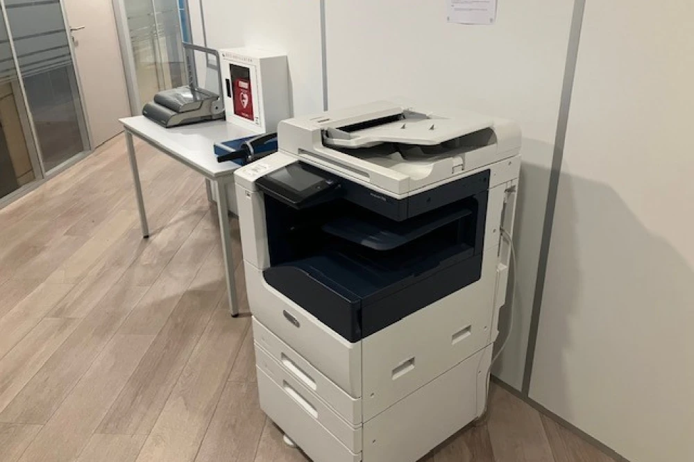 Bureau privé - 69760 - 4 postes - 890€