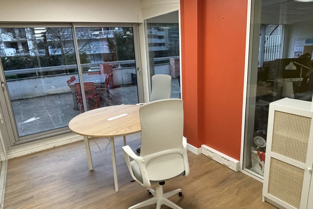 Bureau privé - 75019 - 2 postes - 1000€