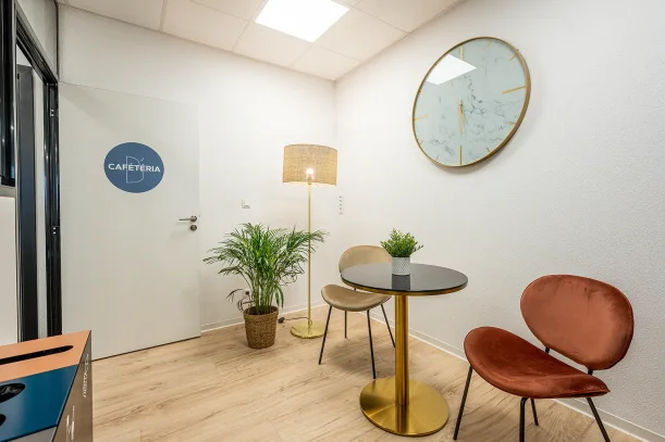 Bureau privé - 67960 - 2 postes - 970€