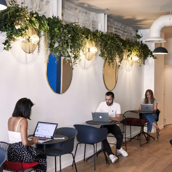 Bureau privé 46 m² 12 postes Coworking Rue du Faubourg Saint-Antoine Paris 75012 - photo 8