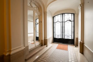 Bureau privé - 75017 - 2 postes - 1350€