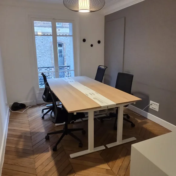 Espace indépendant 14 m² 4 postes Location bureau Rue Yvon Villarceau Paris 75016 - photo 1