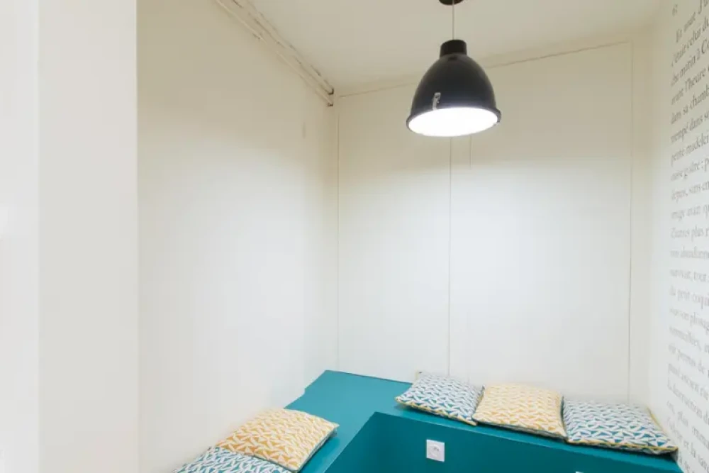 Bureau privé - 75004 - 20 postes - 7500€