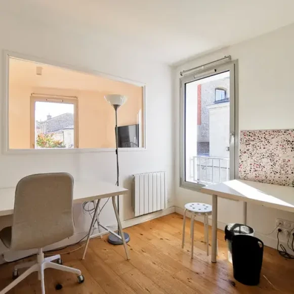 Espace indépendant 9 m² 2 postes Location bureau Rue Chevalier Bordeaux 33000 - photo 5