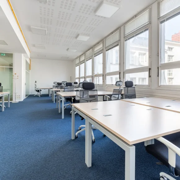 Bureau privé 8 m² 1 poste Coworking Rue du Guesclin Nantes 44000 - photo 3