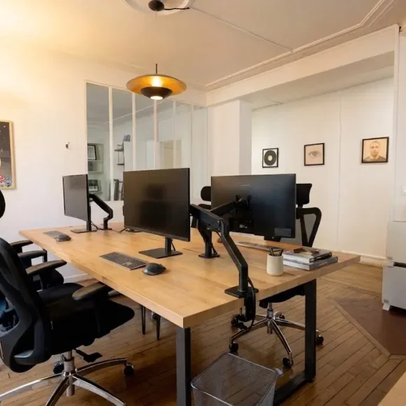 Bureau privé 55 m² 4 postes Coworking Villa Riberolle Paris 75020 - photo 1