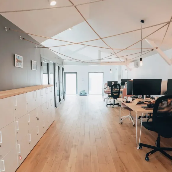 Open Space  16 postes Coworking Rue des Cordeliers Bordeaux 33000 - photo 2