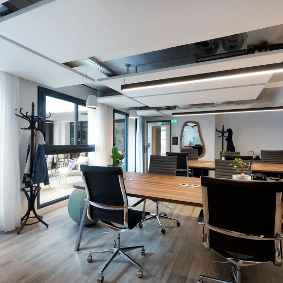 Bureau privé 40 m² 12 postes Coworking Rue Tisserand Paris 75015 - photo 4