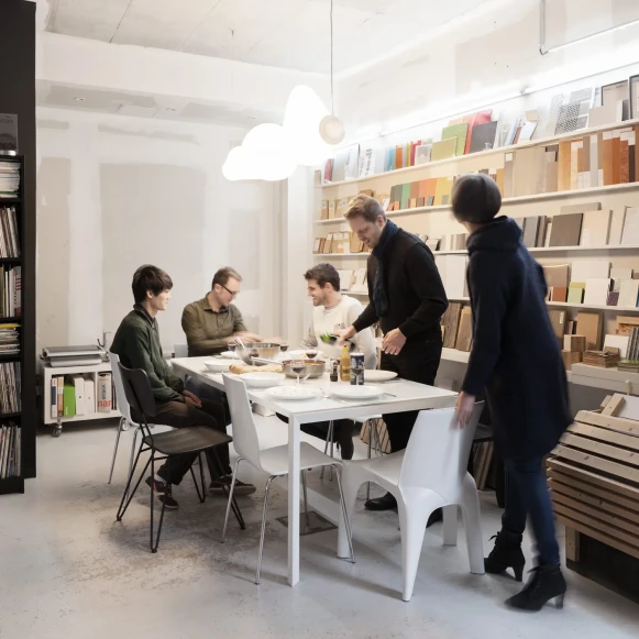 Open Space  4 postes Coworking Rue d'Aubervilliers Paris 75018 - photo 3