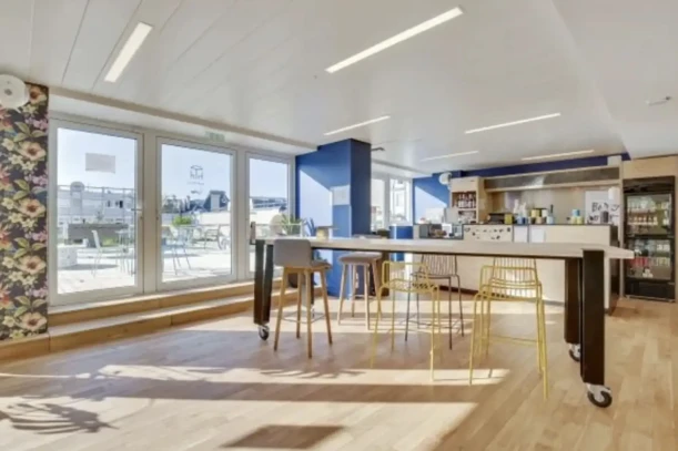 Bureau privé - 75008 - 130 postes - 91000€