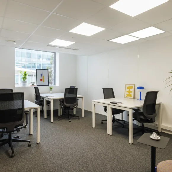 Bureau privé 22 m² 7 postes Location bureau Rue de Finlande Colombier-Saugnieu 69125 - photo 1