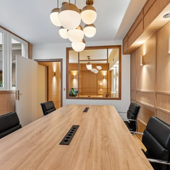Bureau privé 24 m² 5 postes Location bureau Rue de Rouen Paris 75019 - photo 4