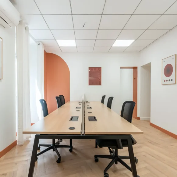 Espace indépendant 218 m² 33 postes Location bureau Rue Montmartre Paris 75002 - photo 6