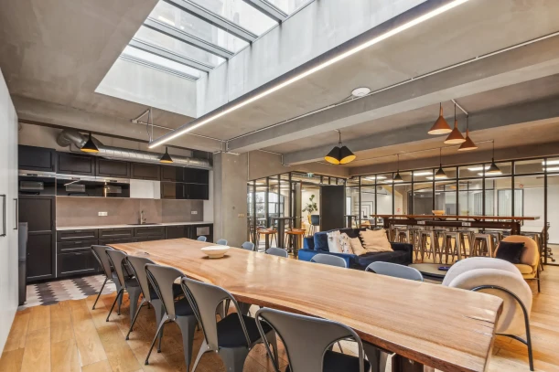 Espace indépendant - 75010 - 24 postes - 14000€
