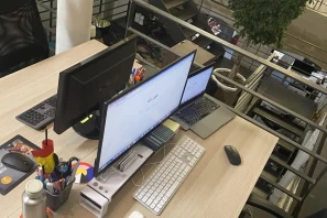 Open Space - 75002 - 1 poste - 300€