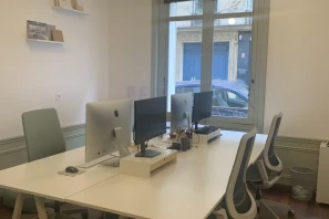 Open Space - 75007 - 1 poste - 410€