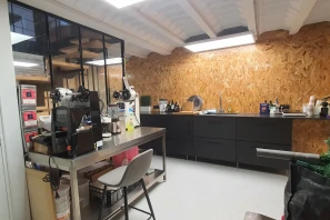 Espace indépendant - 31000 - 6 postes - 100€