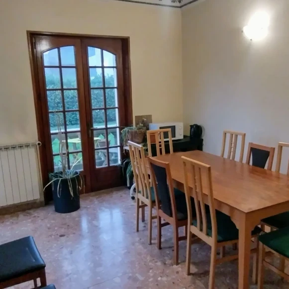 Bureau privé 19 m² 8 postes Coworking Rue des Bordes Chennevières-sur-Marne 94430 - photo 1