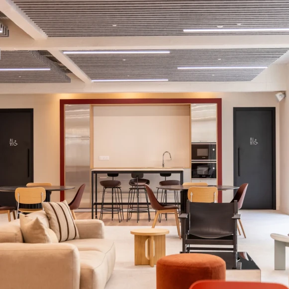 Espace indépendant 350 m² 60 postes Coworking Rue Dieu Paris 75010 - photo 5