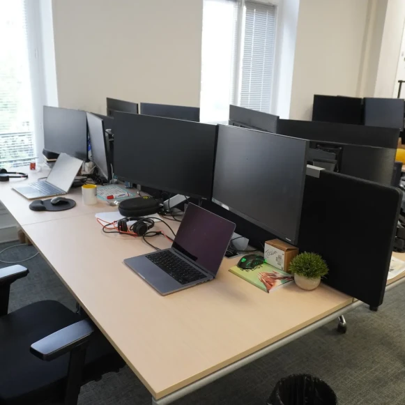 Bureau privé 40 m² 9 postes Location bureau Boulevard de Sébastopol Paris 75002 - photo 2