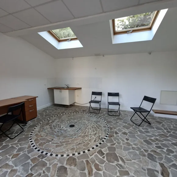 Bureau privé 25 m² 5 postes Location bureau Boulevard de Vincennes Fontenay-sous-Bois 94120 - photo 8