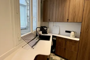 Bureau privé - 75010 - 4 postes - 2200€