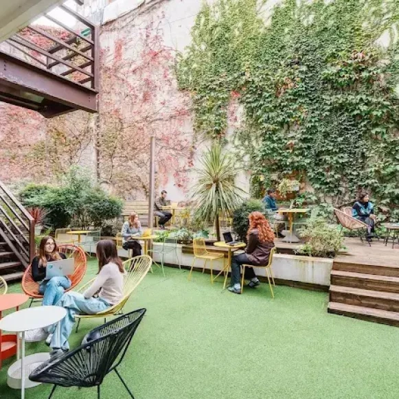 Bureau privé 63 m² 18 postes Coworking Rue de Bercy Paris 75012 - photo 1