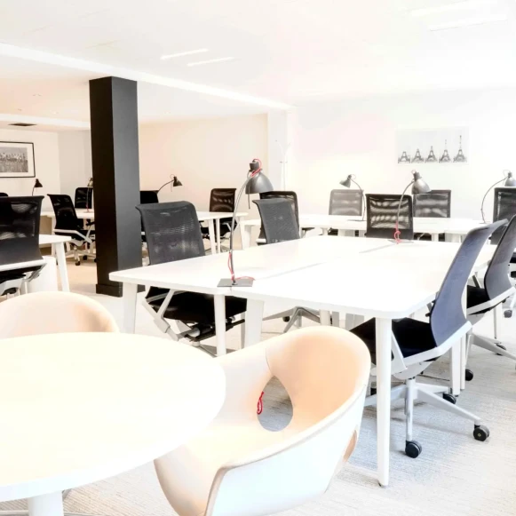Bureau privé 90 m² 24 postes Location bureau Rue de Rouvray Neuilly-sur-Seine 92200 - photo 3