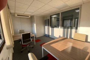Open Space - 92400 - 4 postes - 250€