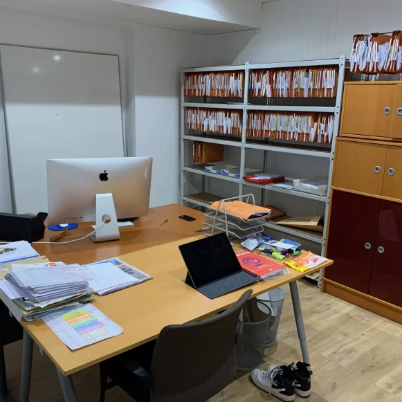 Bureau privé 17 m² 3 postes Coworking Rue de la Croix Nanterre 92000 - photo 1