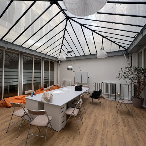 Open Space  5 postes Coworking Rue Saulnier Paris 75009 - photo 2