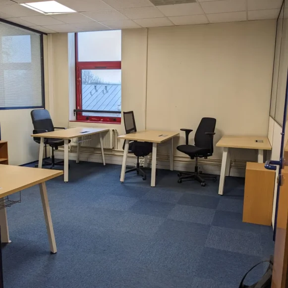 Bureau privé 40 m² 8 postes Location bureau Rue de la Croix Faron Saint-Denis 93200 - photo 2