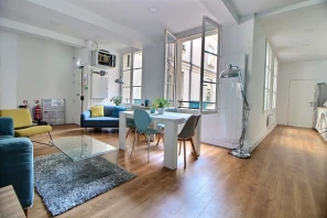 Espace indépendant - 75002 - 20 postes - 11000€