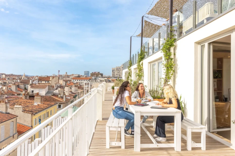 THE BABEL COMMUNITY Marseille Vieux-Port