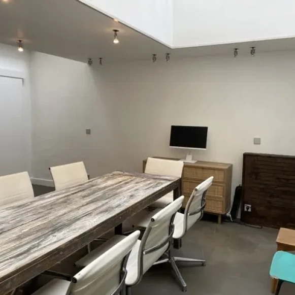 Espace indépendant 64 m² 10 postes Location bureau Rue de la Victoire Paris 75009 - photo 5