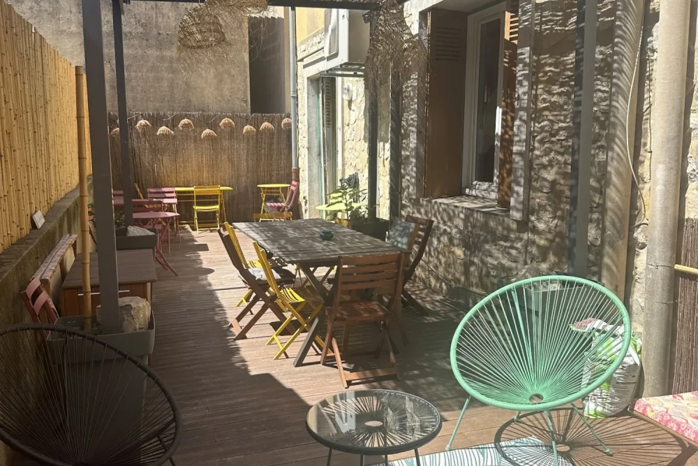 Open Space - 34000 - 1 poste - 180€