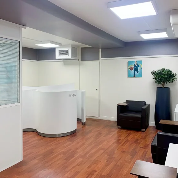 Bureau privé 20 m² 4 postes Coworking Quai Kléber Strasbourg 67000 - photo 9