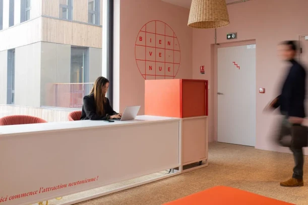 Bureau privé - 59493 - 22 postes - 11781€