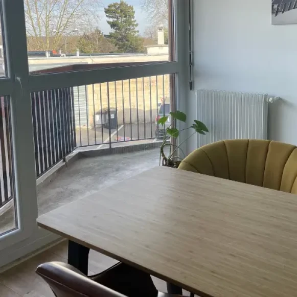 Bureau privé 9 m² 2 postes Location bureau Place des Hameaux Ris-Orangis 91130 - photo 3