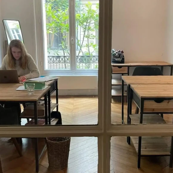 Bureau privé 18 m² 5 postes Coworking Rue Brunel Paris 75017 - photo 1