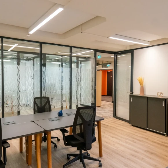 Bureau privé 11 m² 3 postes Coworking Rue de Genève Lyon 69006 - photo 7