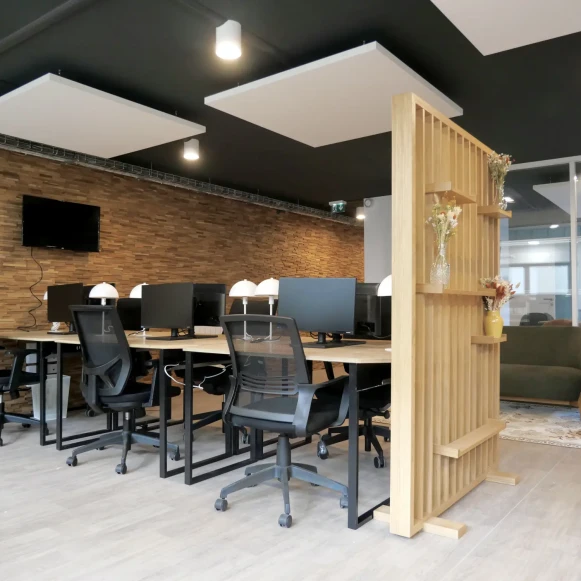 Open Space  12 postes Location bureau Rue des Écoles Bièvres 91570 - photo 1