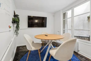 Espace indépendant - 75003 - 16 postes - 8000€