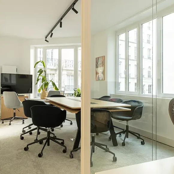 Espace indépendant 164 m² 26 postes Location bureau Rue Montmartre Paris 75002 - photo 3