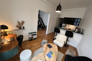 Espace indépendant - 44000 - 7 postes - 2000€