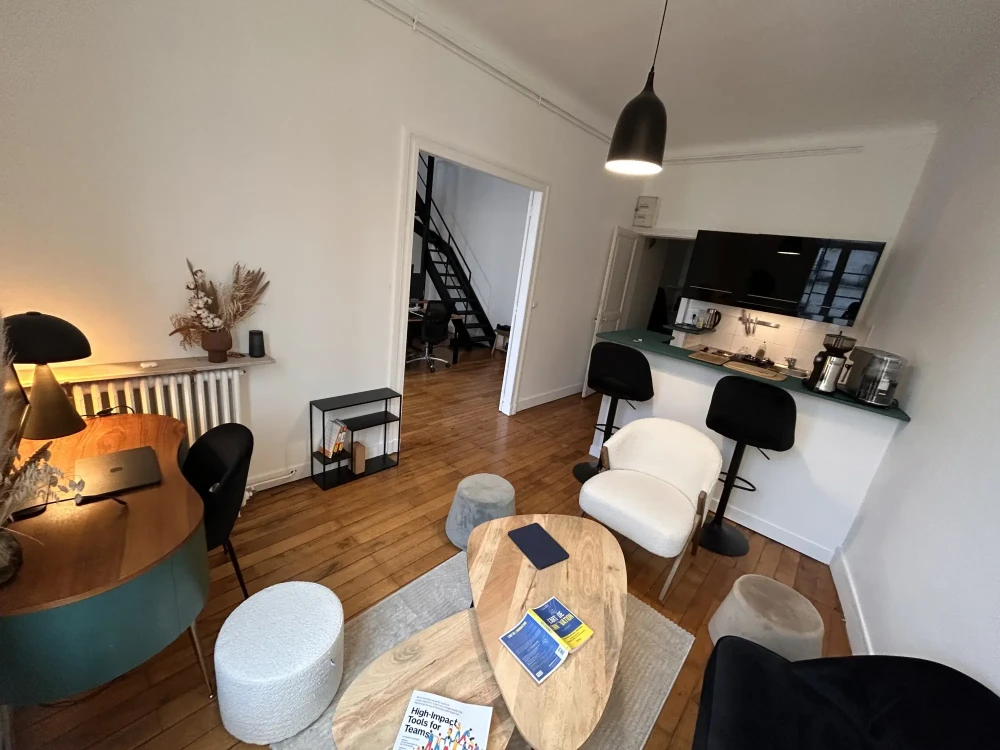 Espace indépendant - 44000 - 7 postes - 2000€