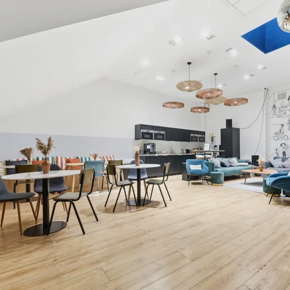 Bureau privé 9 m² 2 postes Coworking Boulevard de Strasbourg Paris 75010 - photo 3