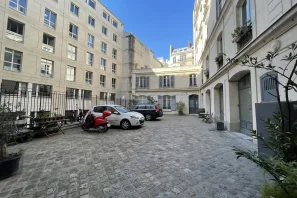 Espace indépendant - 75009 - 4 postes - 1990€