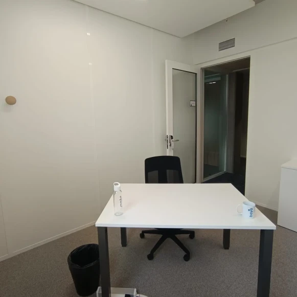 Bureau privé 9 m² 1 poste Location bureau Rue Philippe Jolly Bordeaux 33800 - photo 2