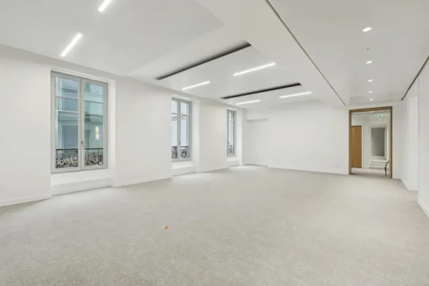 Espace indépendant - 75008 - 52 postes - 45000€